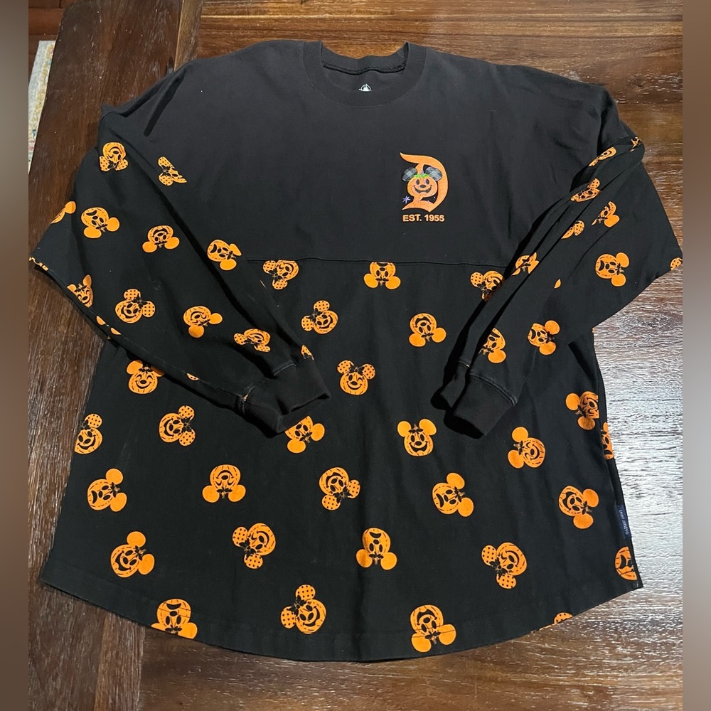 Limited edition Halloween Disneyland long sleeve size large